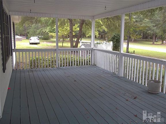 2nd image of 3423 Marina Dr SE