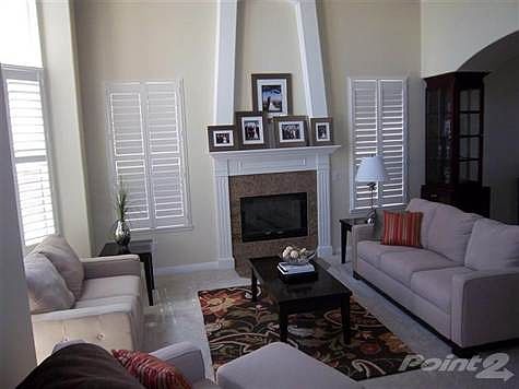 Warm and comfortable living room perfect for good conversation.