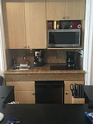 Rented by R New York