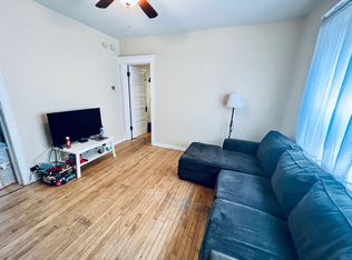 817 W 34th Pl #1R, Chicago, IL 60608