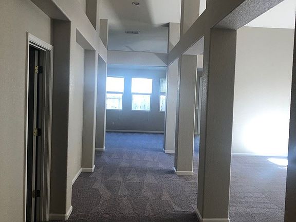 5th image of 524 Christine Dr