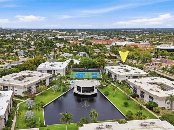 788 Park Shore DR #A11, NAPLES, FL 34103