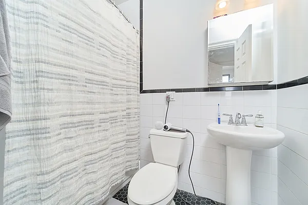 Rented by Living New York | media 16