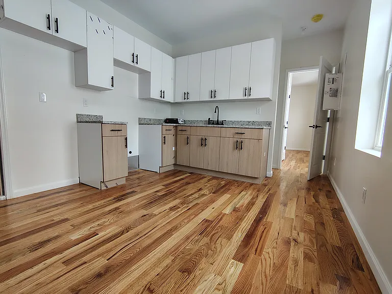 77 N Main St #1 — Photo 5