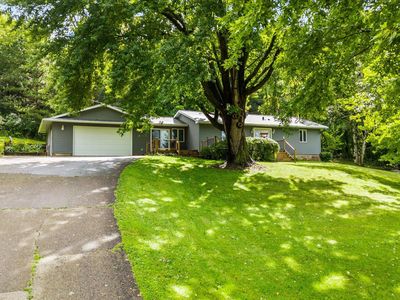 443 Valley View Rd, Roberts, WI, 54023