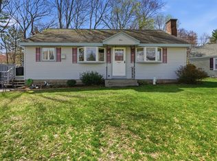 3 Amherst St, North Grafton, MA 01536