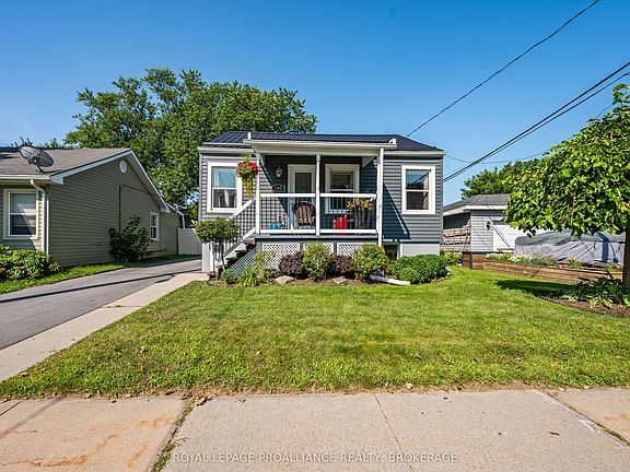 2nd image of 680 Alfred St