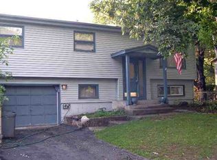 83 Rapple Dr, Albany, NY 12205