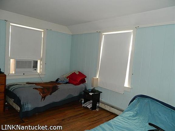 2nd floor Bedroom