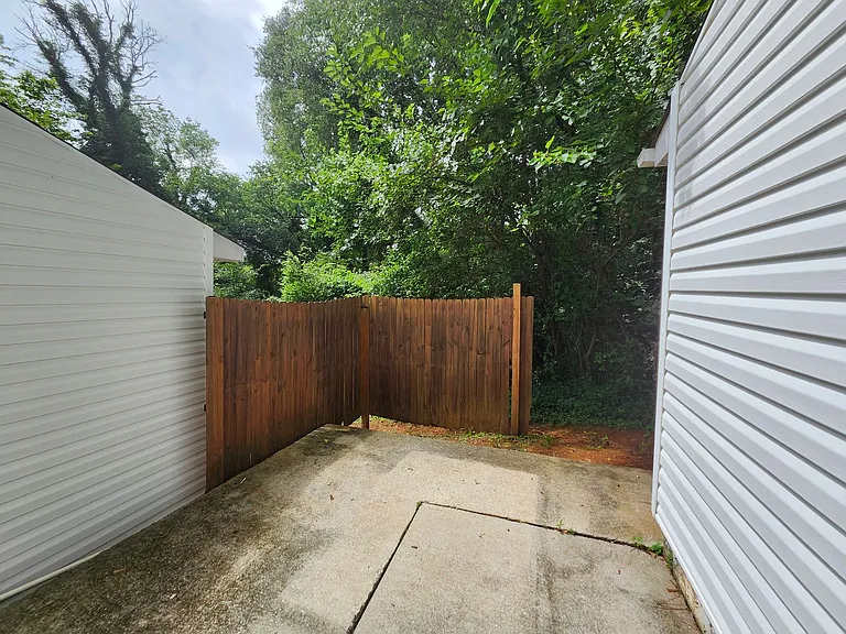 4116 Maple Terrace Ln — Photo 12