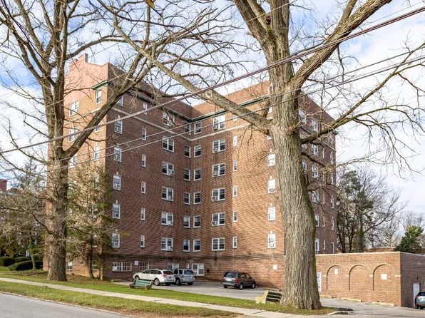 Mermont Plaza