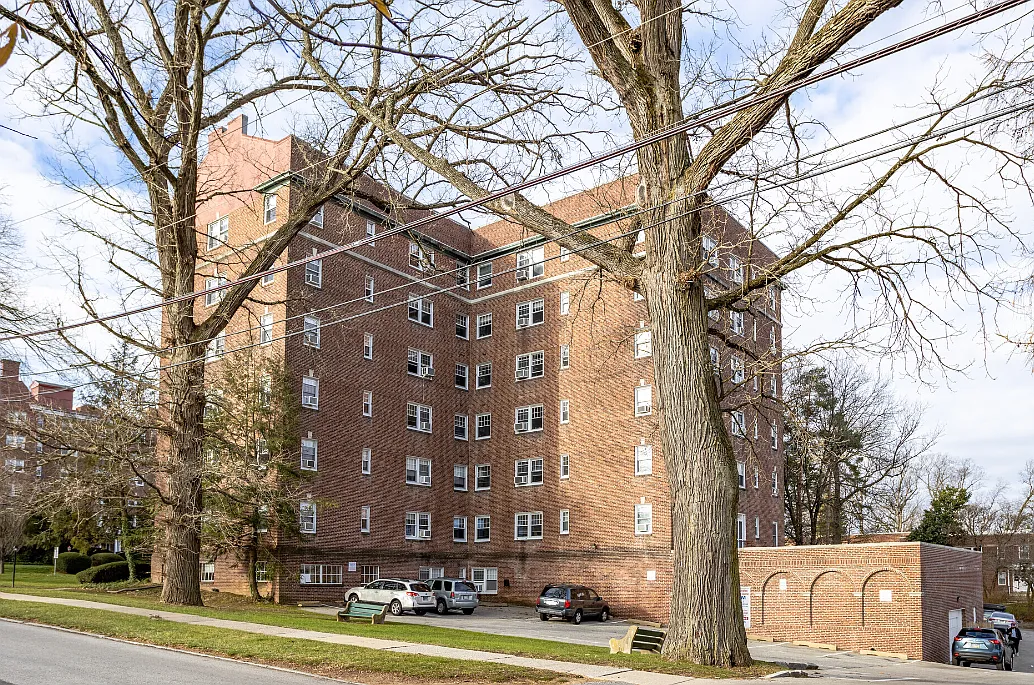 Building Photo - Mermont Plaza