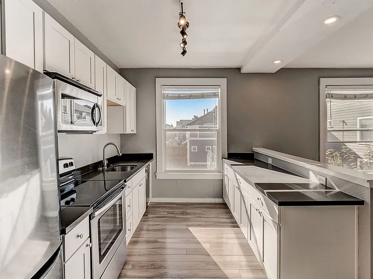 Madison View Apartments — Photo 35