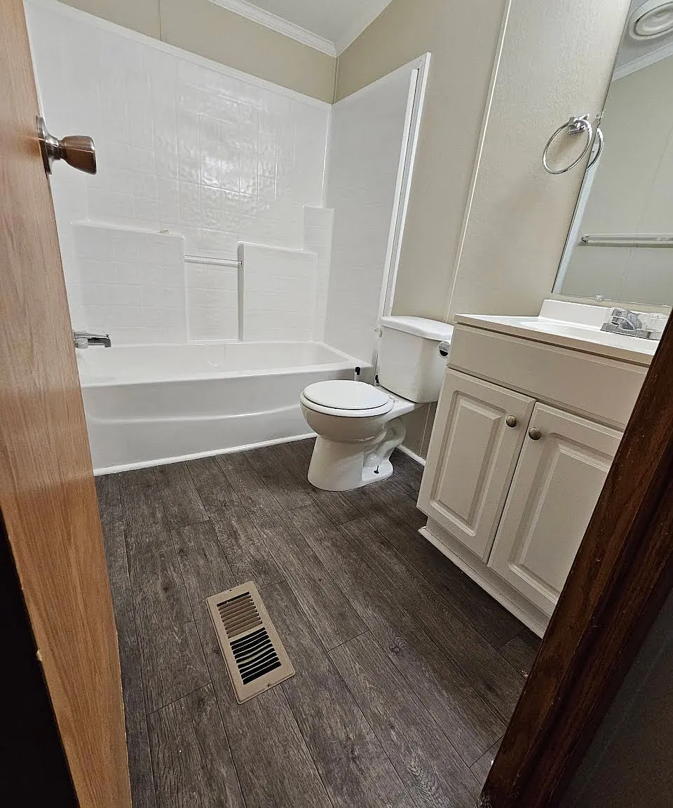 3 bed, $750 — Photo 3