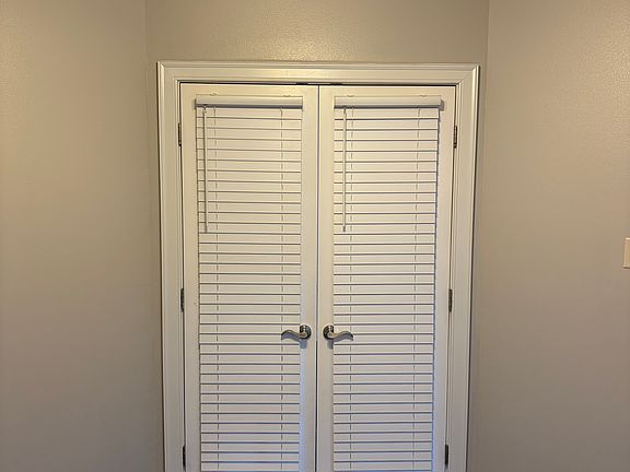 4th image of 30 Westfield Loop