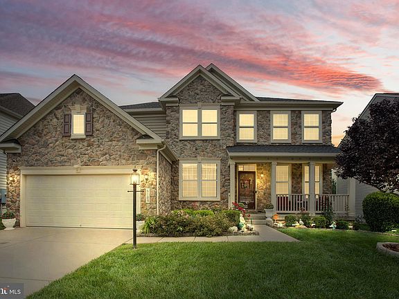 2nd image of 6109 Black Oak Ct
