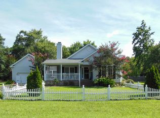 336 Masters Ln, Hampstead, NC 28443