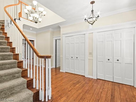 2nd image of 40 Green Meadow Pl