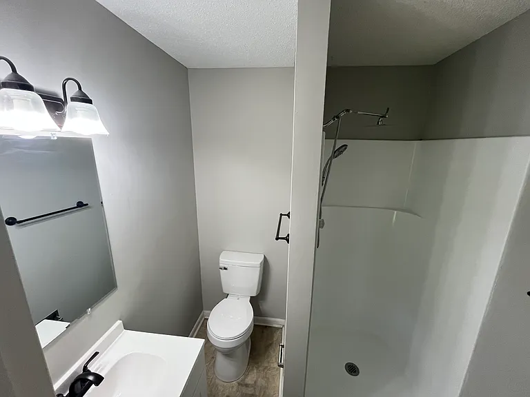 1705 Springview Ln — Photo 8
