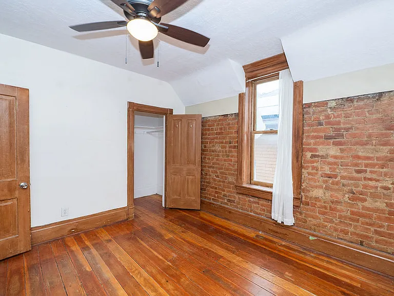 2660 Jefferson Ave — Photo 19