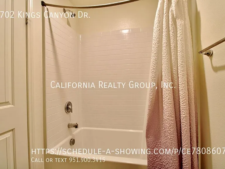 2702 Kings Canyon Dr — Photo 48