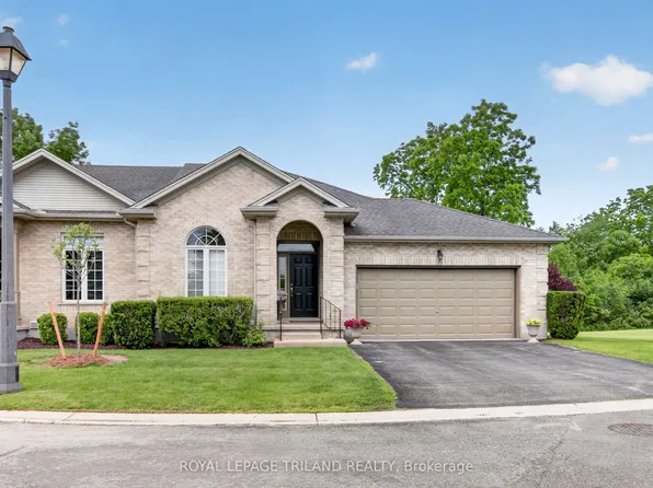 87 Donker Dr #14, Saint Thomas, ON N5P 4L2