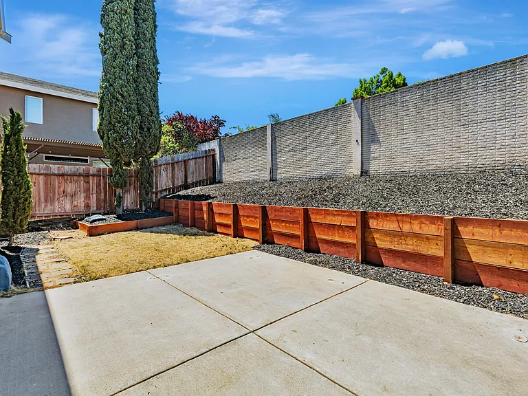 4405 Fall Ln — Photo 4