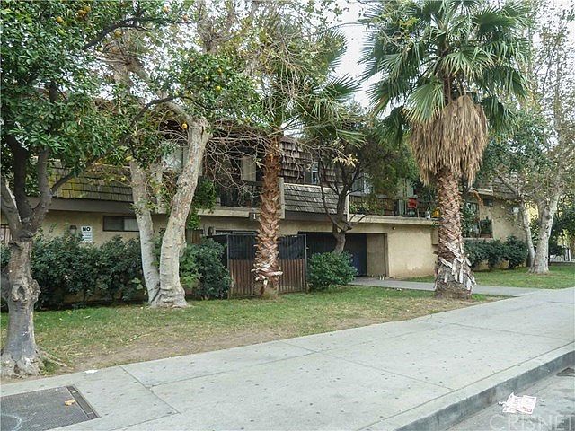1st image of 15516 Nordhoff St Unit 209