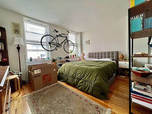 Rented by City Connections Realty | media 7