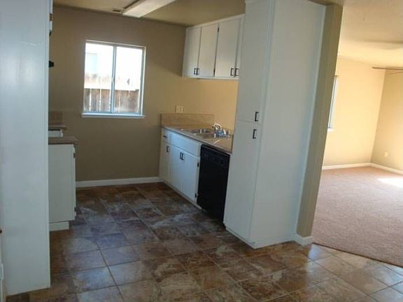 5th image of 6030 Preakness Dr