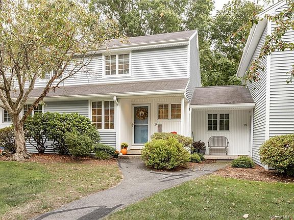 3rd image of 14 Willow Brook Dr #14