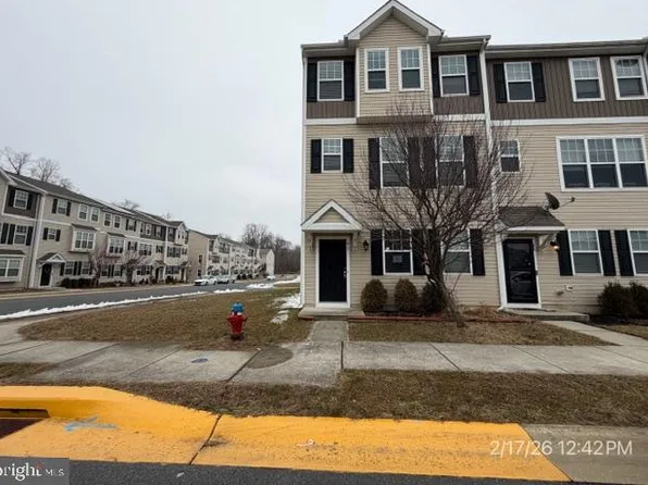 92 Freeborn Ln, Camden-wyoming, DE 19934