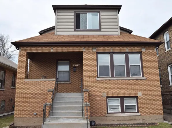 1307 Lakeview St, Whiting, IN 46394