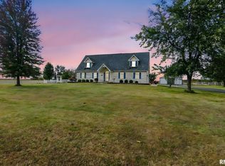 7713 W Outer Rd, Sherman, IL 62684