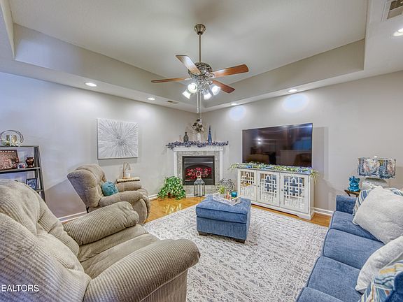 4th image of 2917 Dominion Dr