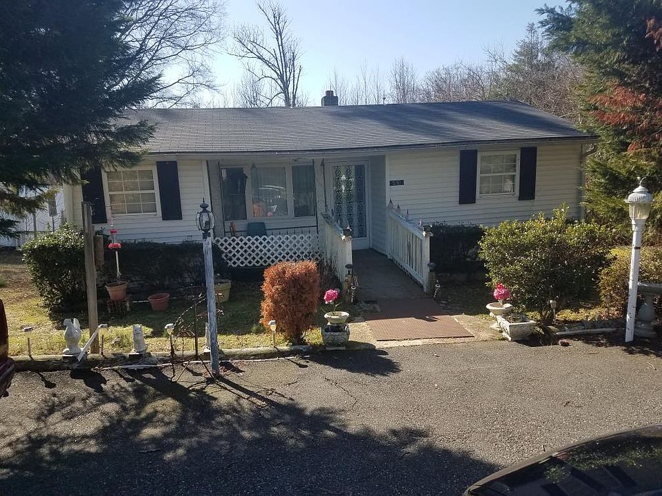 1st image of 516 Daingerfield Lndg #D