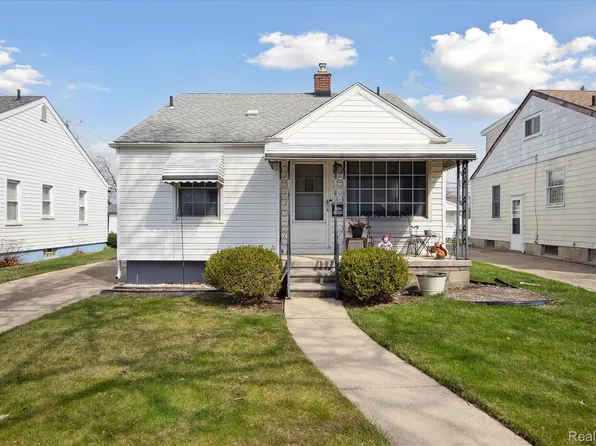 12884 Leroy St, Southgate, MI 48195