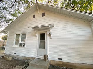 321 W McKinney St, Denton, TX 76201