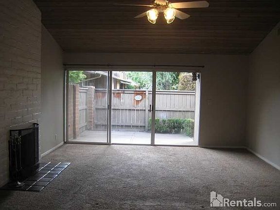 4th image of 5044 N Wishon Ave #A