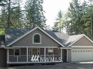 71 Village View Dr, Allyn, WA 98524