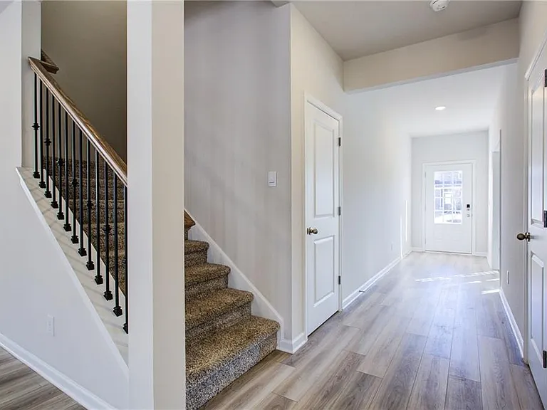 61 Longleaf St — Photo 5