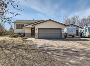 40070 Harvester Ave, North Branch, MN 55056