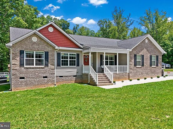 2nd image of 1934 Poplar Rd