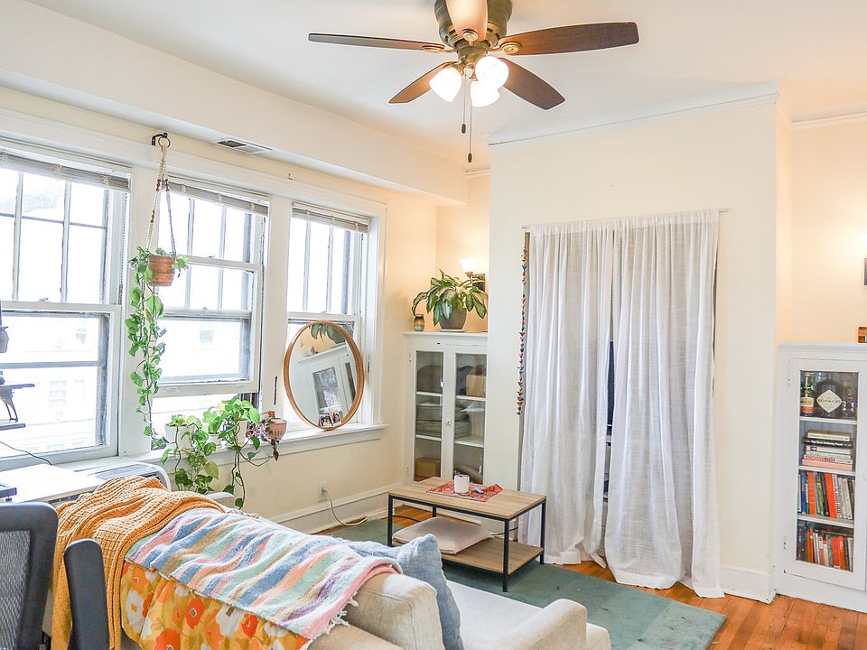 1st image of 3547 N Claremont Ave #2