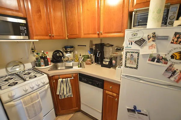 Rented by City Stop Realty | media 7