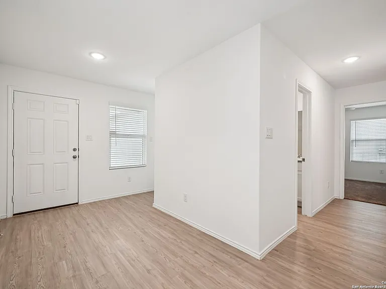 7216 Pasture Run — Photo 14