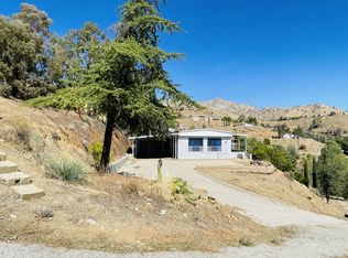 36 Tempo Tomayo Dr, Wofford Heights, CA 93285