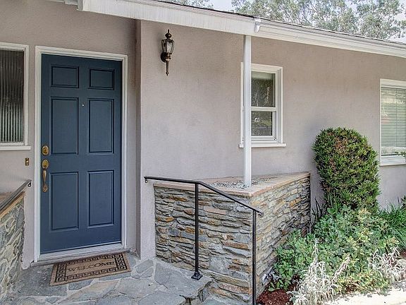 4th image of 3315 Crestford Dr