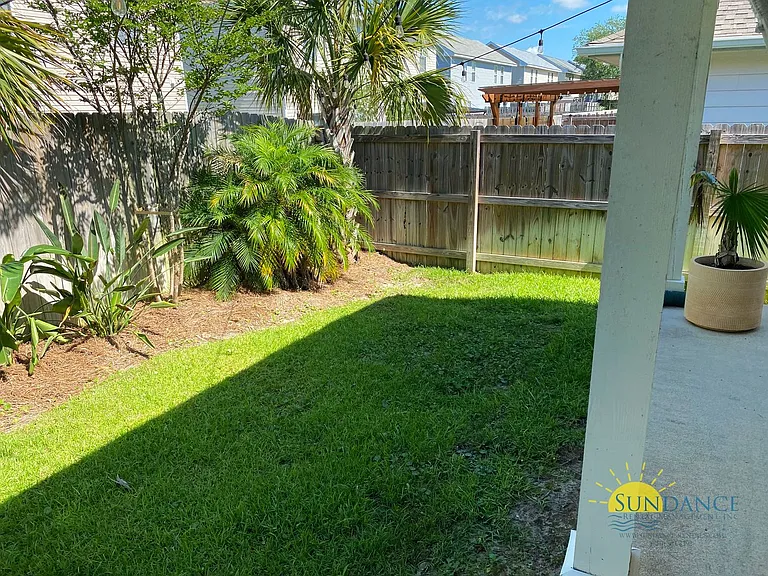 2107 Nina St — Photo 10