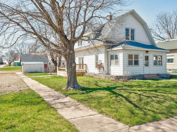 211 S 3rd St, Terril, IA 51364